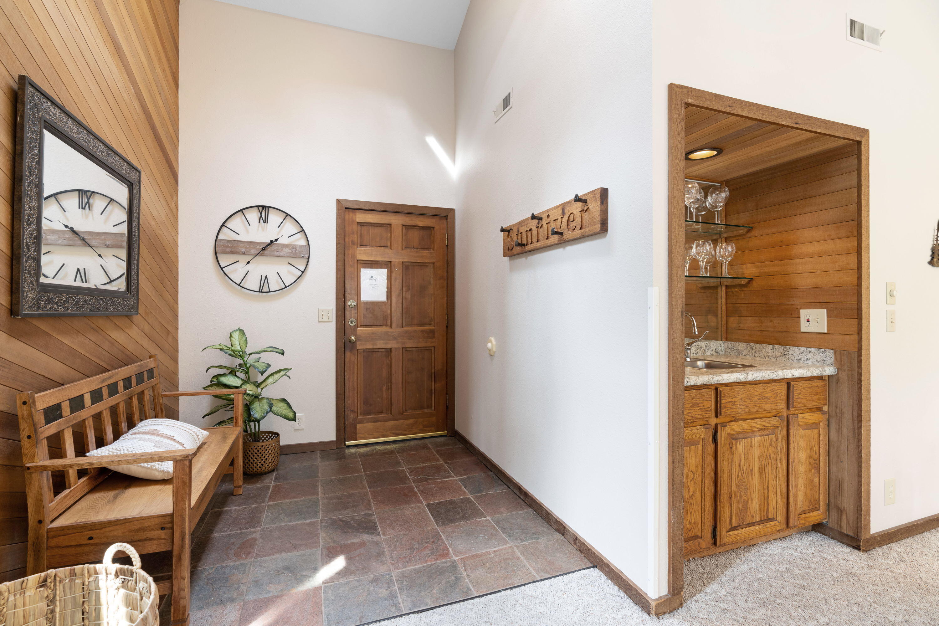 57326 Beaver Ridge Loop, Unit 12 Sunriver, OR 97707 - Photo 5 of 33