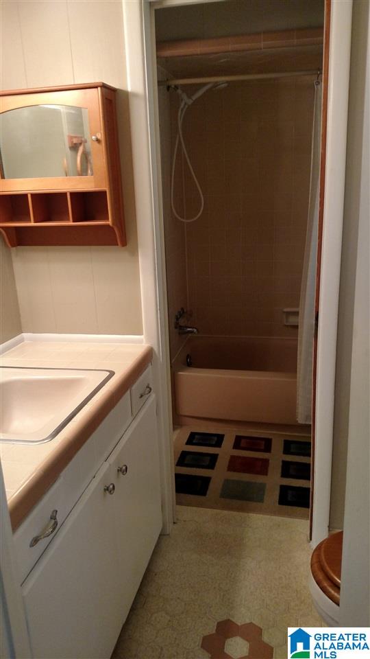 4113 Springhill Drive Anniston, AL 36201 - Photo 20 of 37