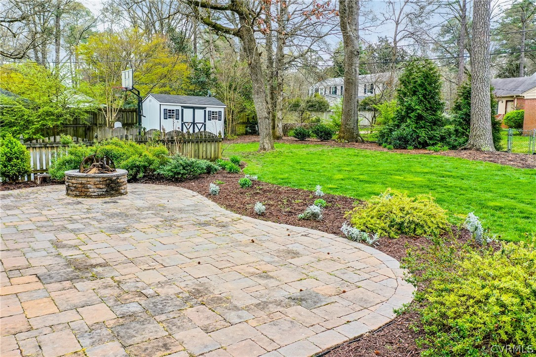 8913 Sierra Road Richmond, VA 23229 - Photo 10 of 45 Gallery Image 10