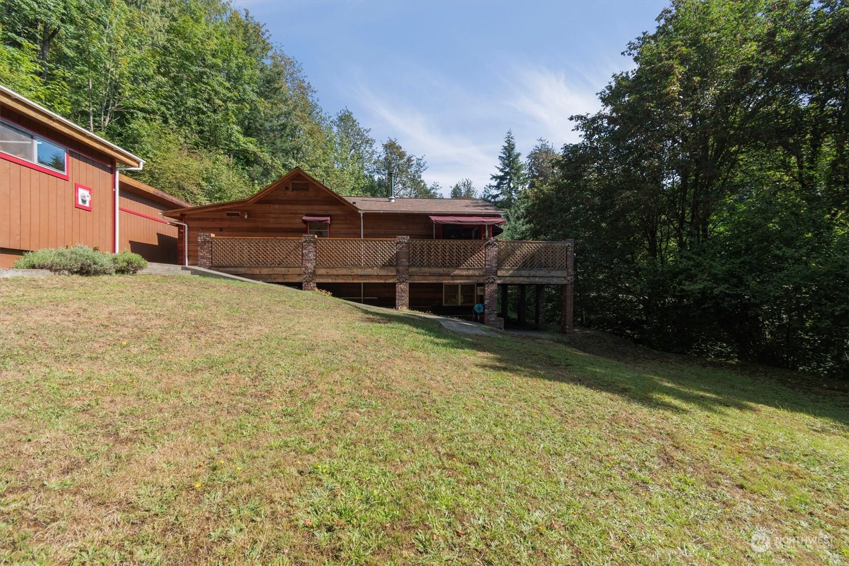 115 Don Martin Road Longview, WA 98632 - Photo 36 of 40 a front view of a house with a yard