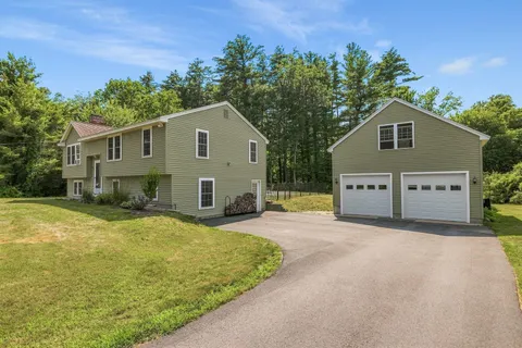 $699,000 | 23 Birnum Woods Road, Stratham, NH 03885