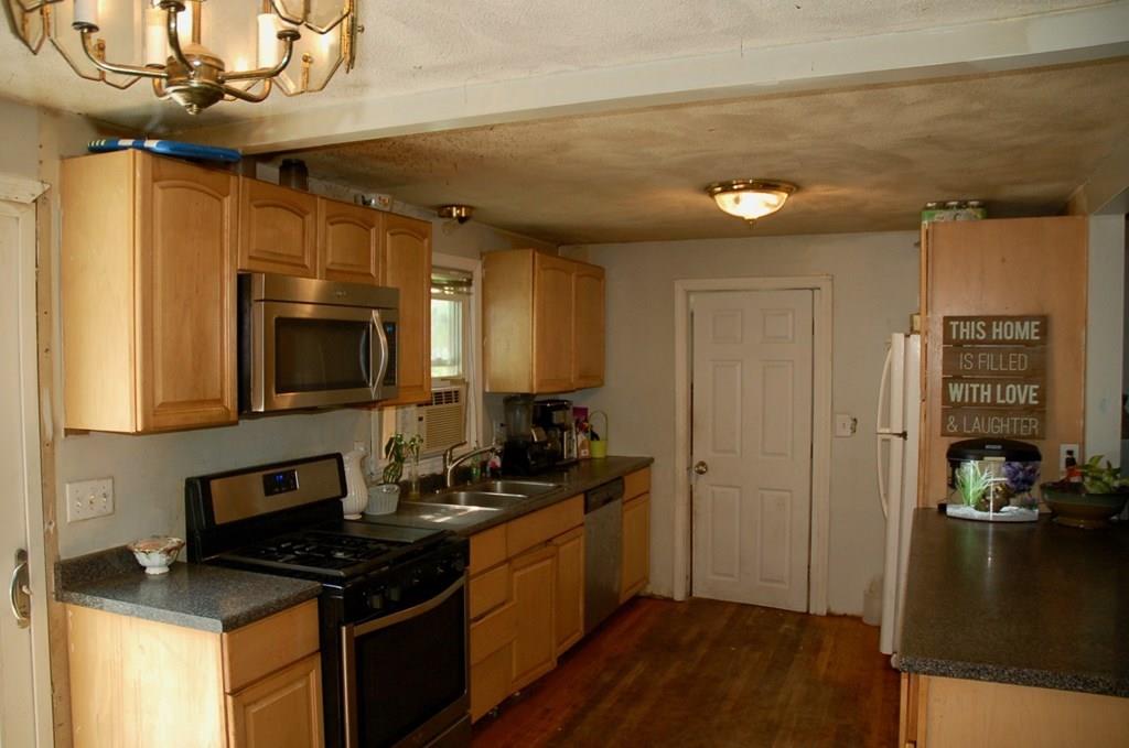65 Ash Street Townsend, MA 01469 - Photo 4 of 18 Gallery Image 4