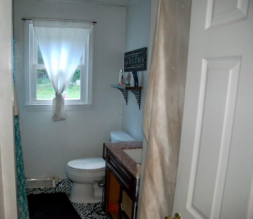 65 Ash Street Townsend, MA 01469 - Photo 7 of 18 Gallery Image 7