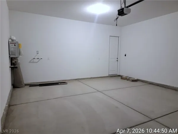 $2,587 | 96 Ibiza Lk Drive, Henderson, NV 89011