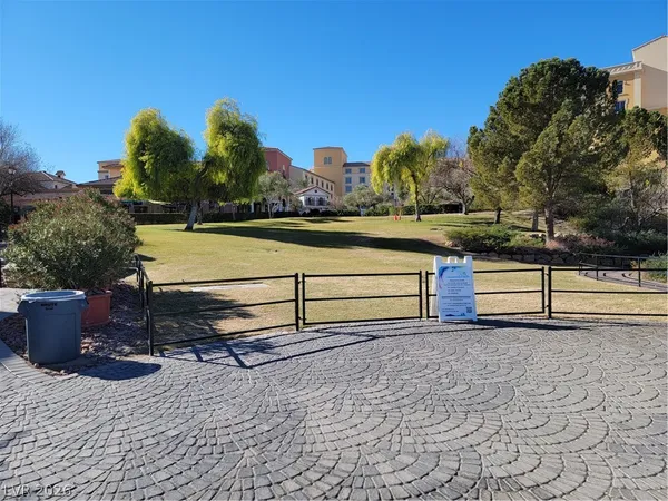 $2,587 | 96 Ibiza Lk Drive, Henderson, NV 89011