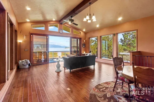 $1,399,000 | 131 Par Drive, Cascade, ID 83611