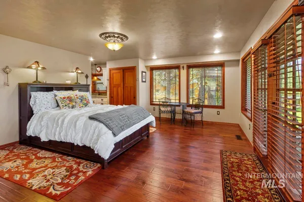 $1,399,000 | 131 Par Drive, Cascade, ID 83611