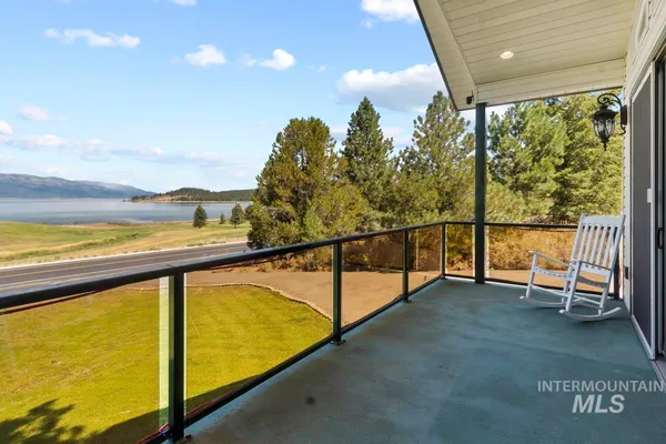 $1,399,000 | 131 Par Drive, Cascade, ID 83611