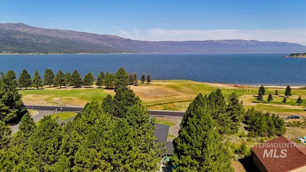 $1,399,000 | 131 Par Drive, Cascade, ID 83611
