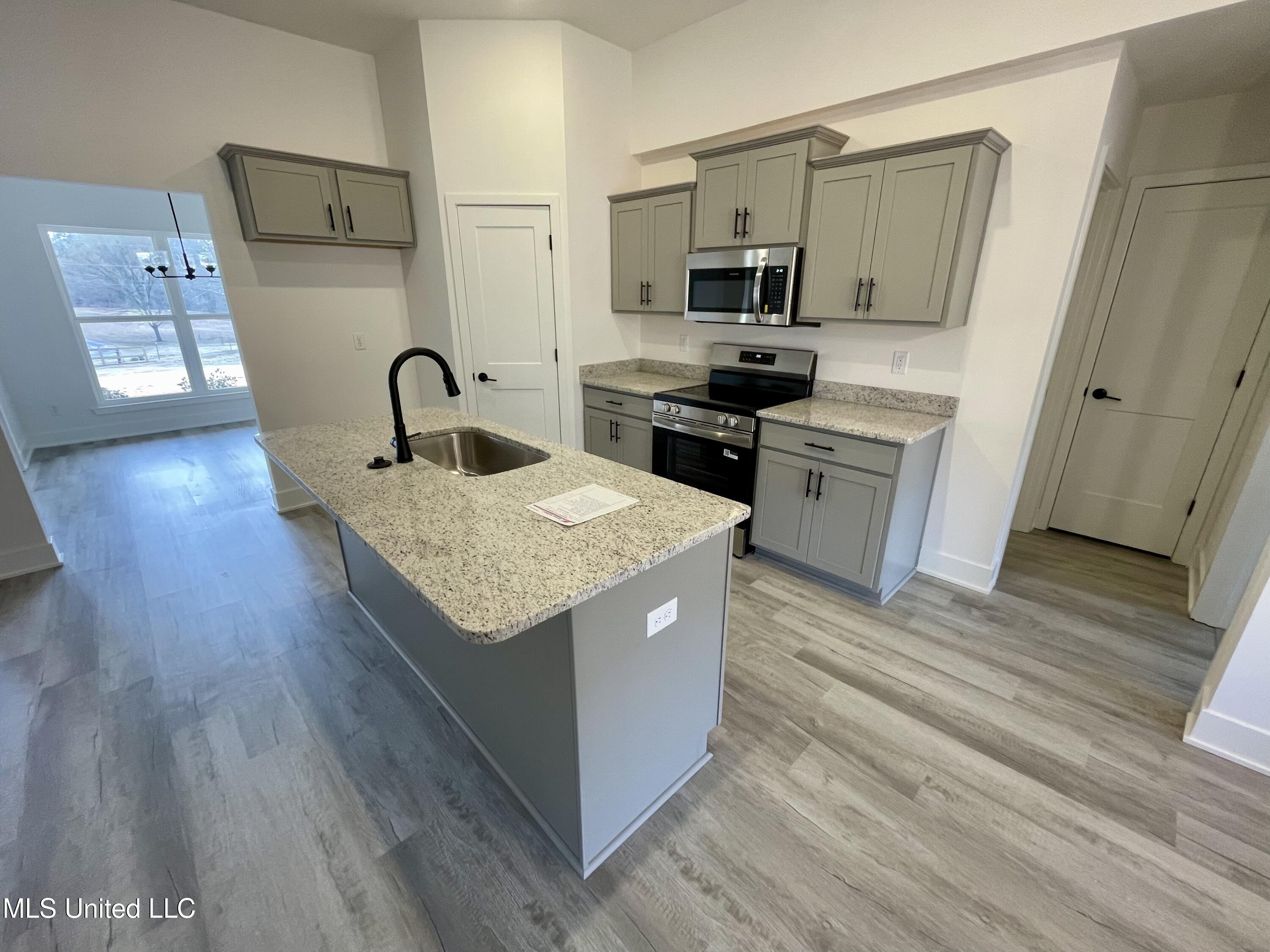 214 Farley Road Byhalia, MS 38611 - Photo 8 of 21 C5DB12FC-37B1-4EEC-937A-443CB41AE028