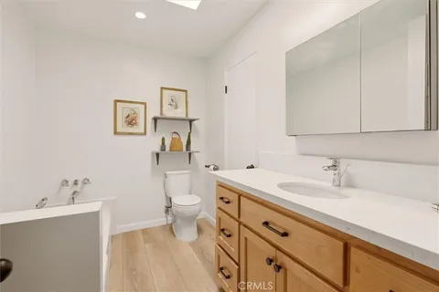 $649,995 | 4567 Don Ricardo Drive, Los Angeles, CA 90008