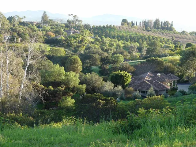 $575,000 | 725 Yucca Road, Fallbrook, CA 92028