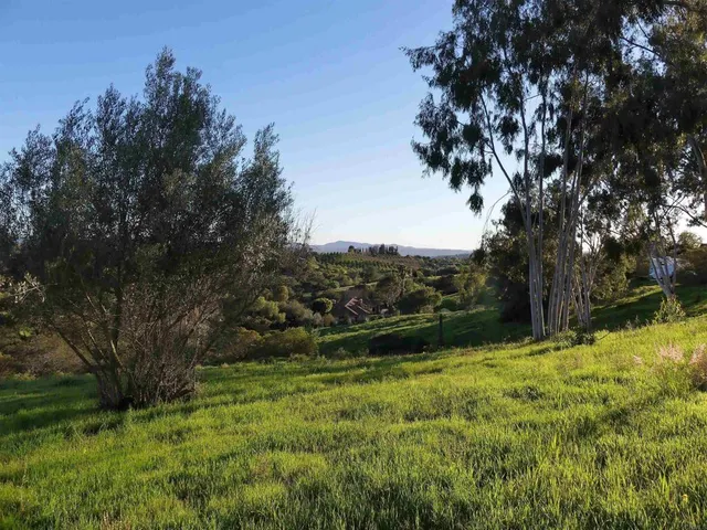$575,000 | 725 Yucca Road, Fallbrook, CA 92028