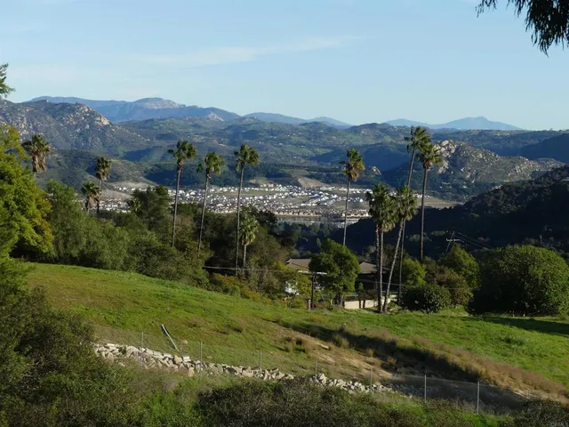 $575,000 | 725 Yucca Road, Fallbrook, CA 92028