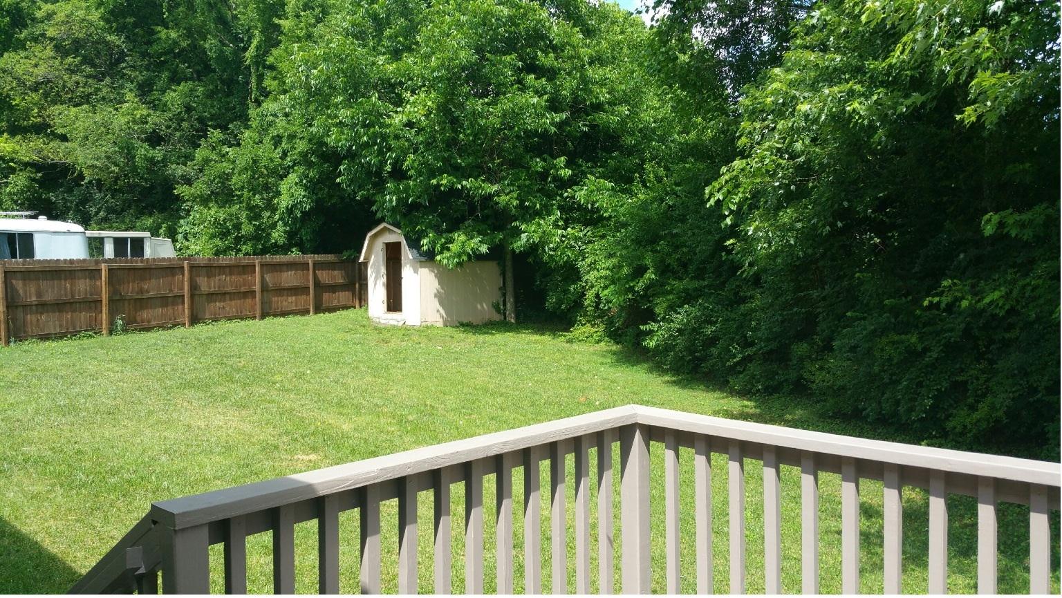 2120 Curving Road Knoxville, TN 37912 - Photo 2 of 8 image