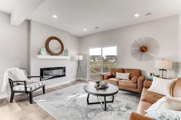 $416,695 | 942 Greenlawn Avenue West, Delano, MN 55328