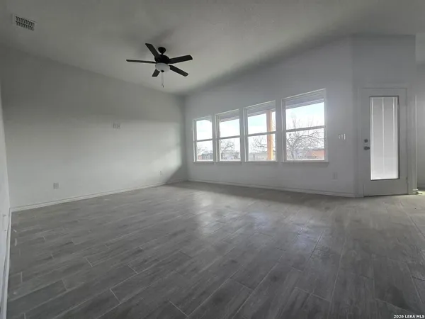 $366,900 | 181 Ranchero Way, Natalia, TX 78059