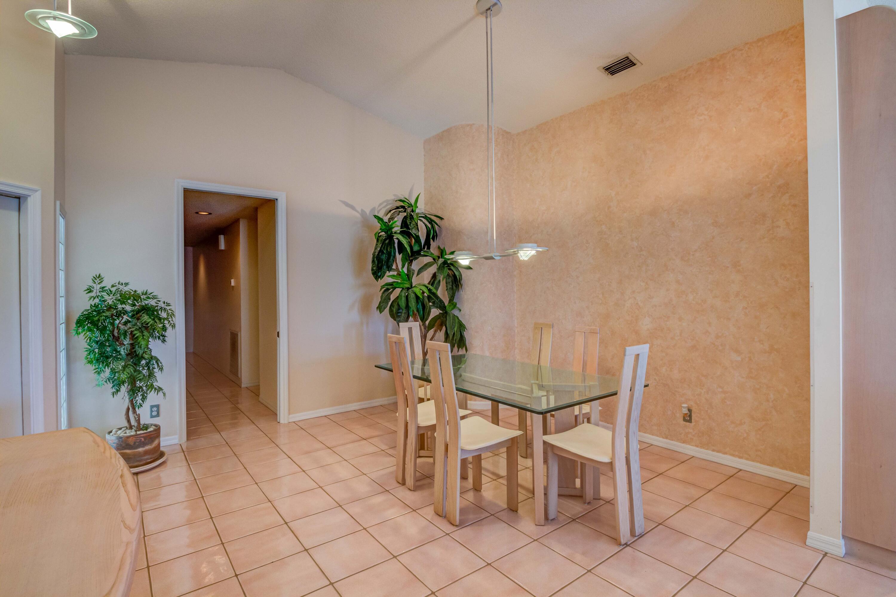 7130 Michigan Isle Road Lake Worth, FL 33467 - Photo 5 of 24 7130 Michigan Isle Rd (17 of 25)