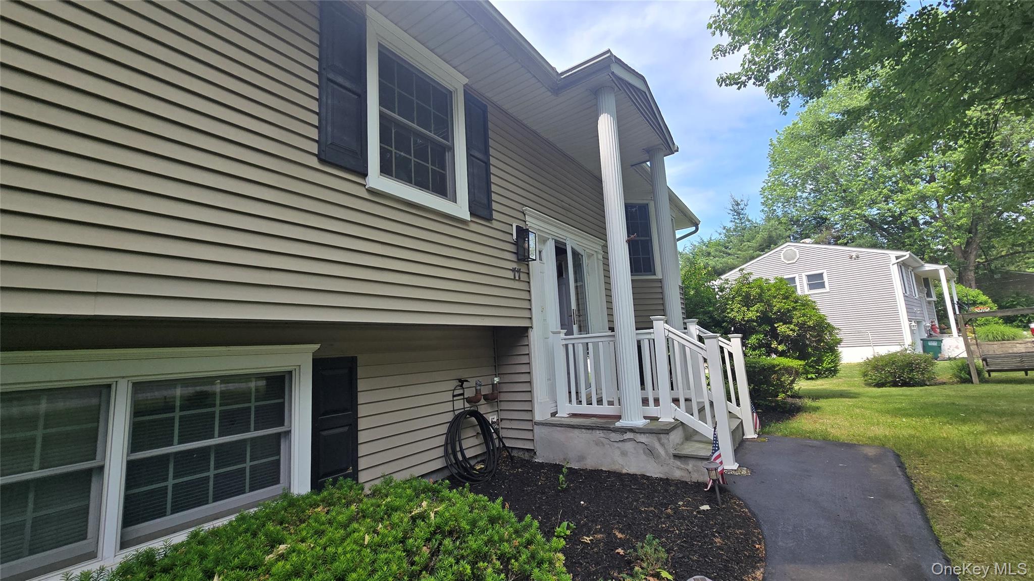 77 Tulip Road Mahopac, NY 10541 - Photo 4 of 37