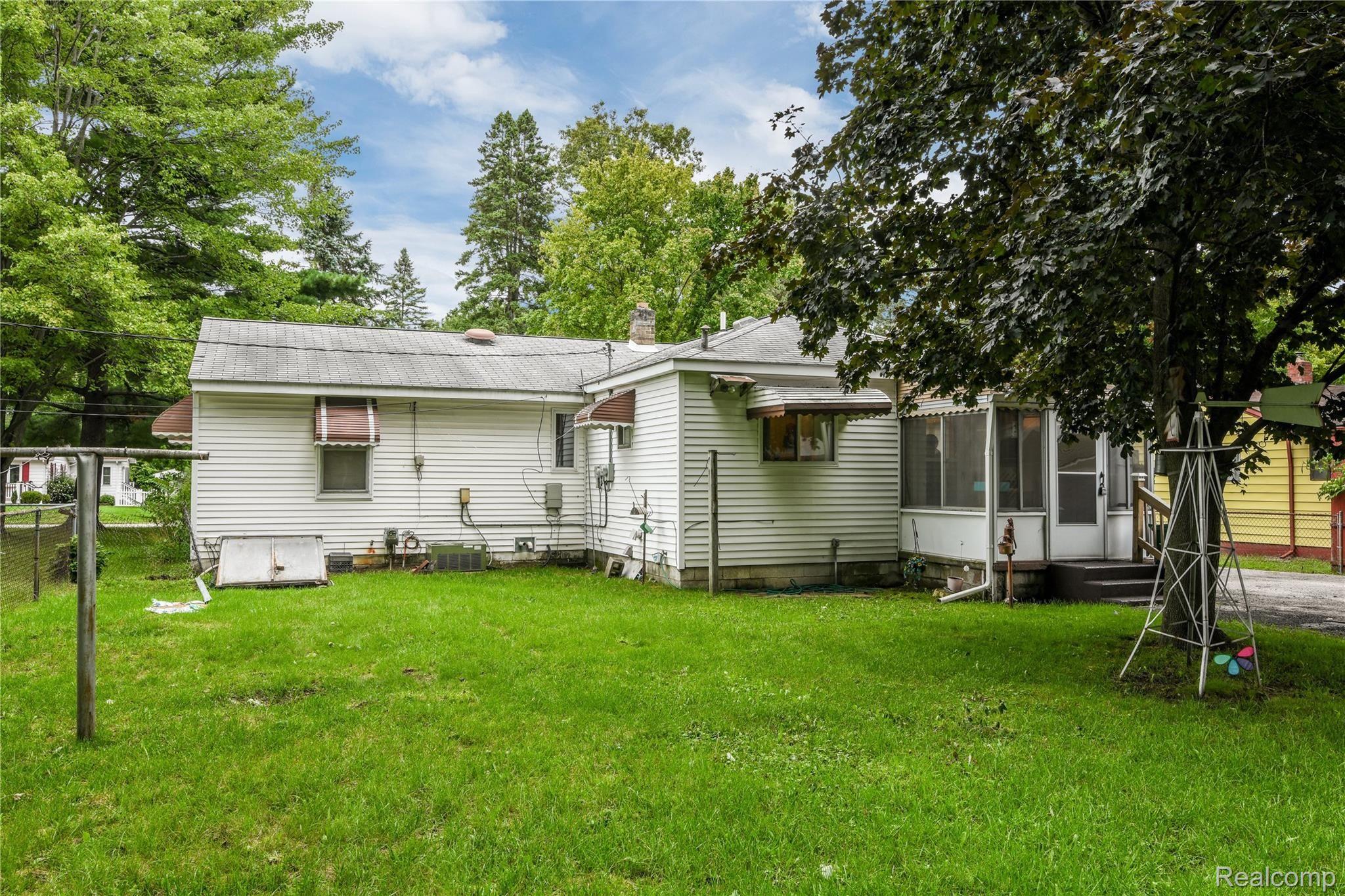 38811 Wade Road Romulus, MI 48174 - Photo 29 of 31 38811+Wade+Rd+Romulus-6-original.jpg