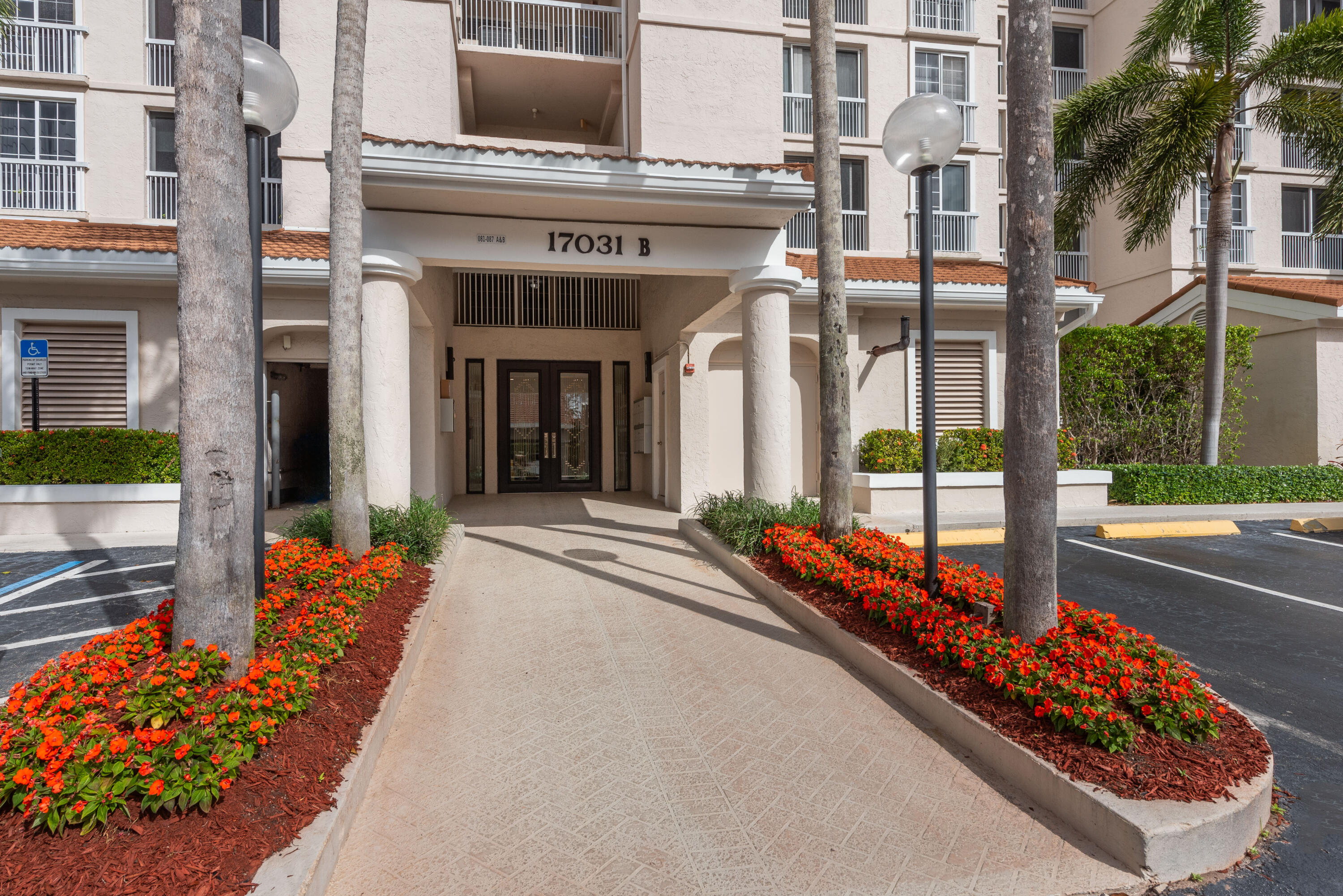 17031 Boca Club Boulevard, Unit 87A Boca Raton, FL 33487 - Photo 2 of 61 17031 Boca Club Blvd 087A----2