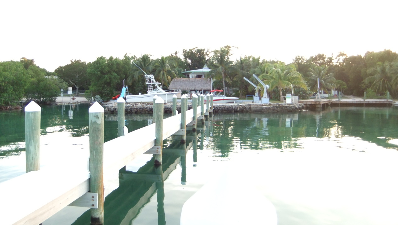 24 Sunset Road Key Largo, FL 33037 - Photo 14 of 23 Dock