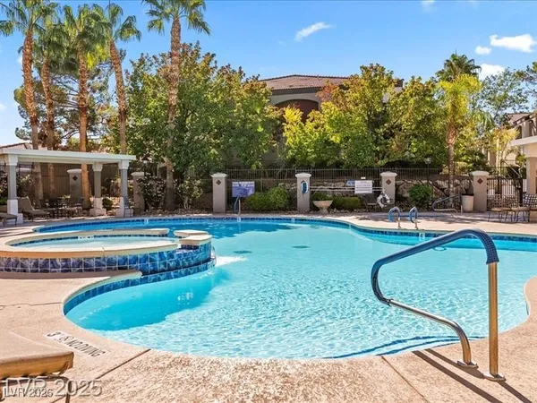 $1,395 | 950 Seven Hills Drive, Unit 3011, Henderson, NV 89052