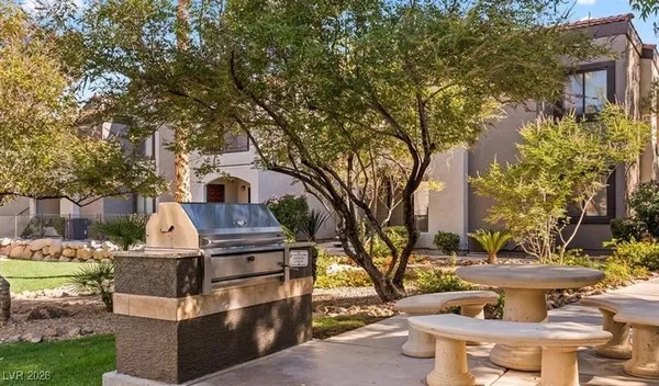 $1,395 | 950 Seven Hills Drive, Unit 3011, Henderson, NV 89052