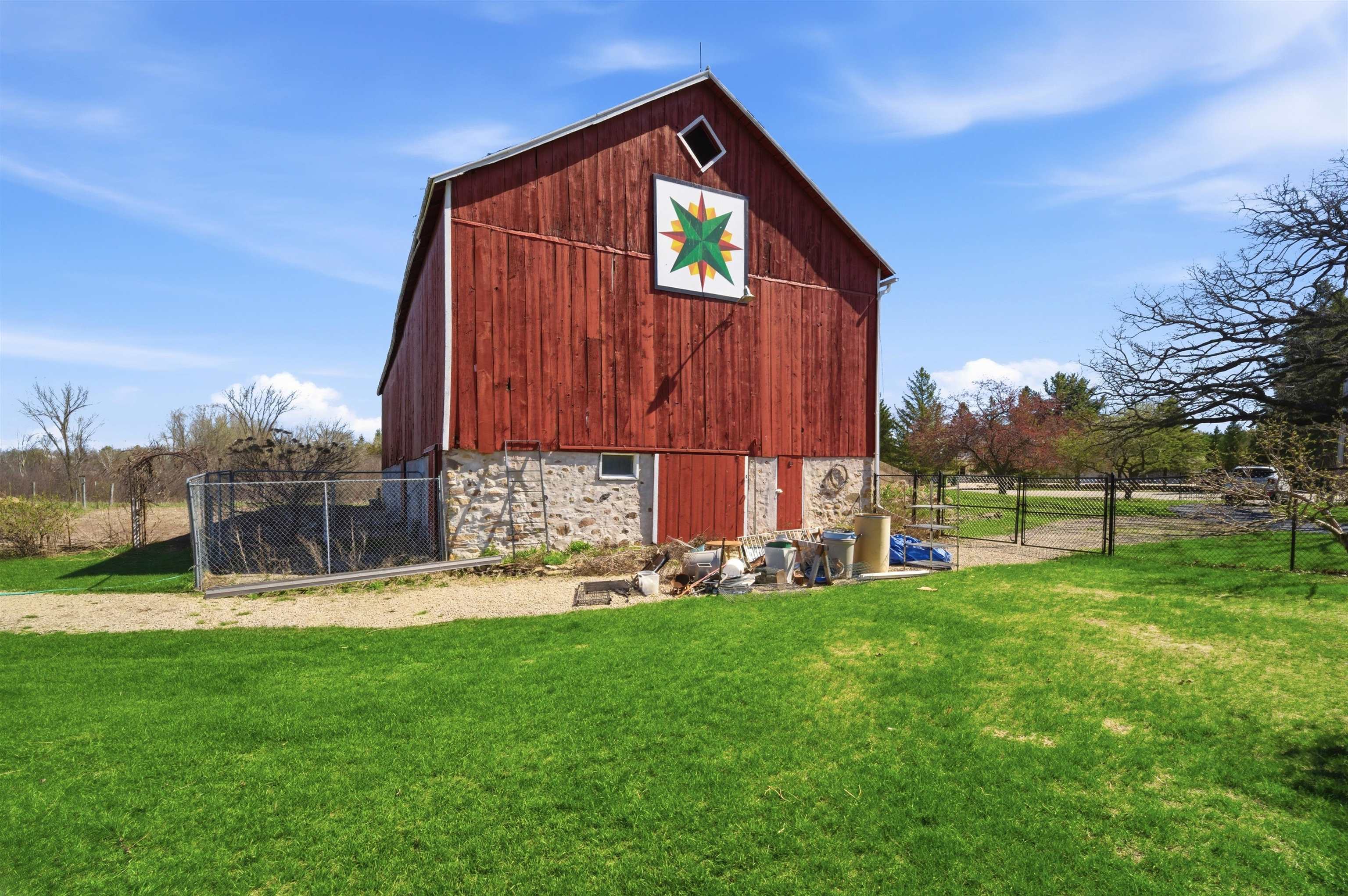 N3355 County Road West New London, WI 54961 - Photo 24 of 42