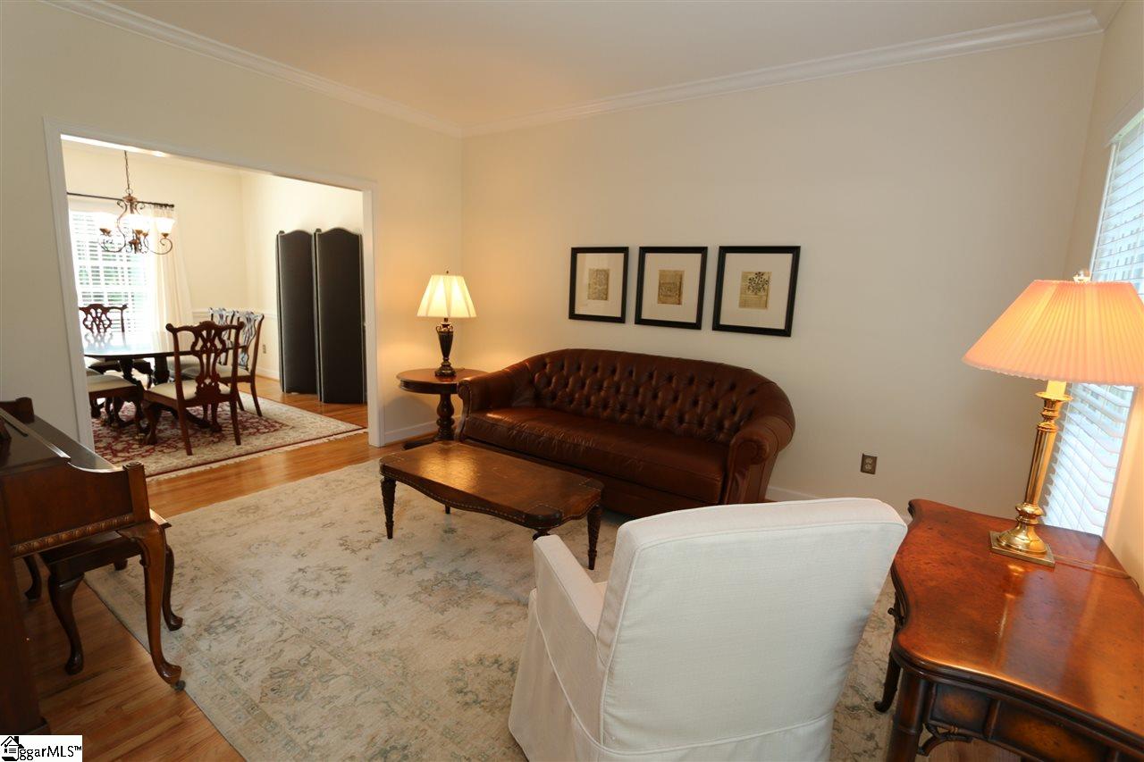 323 English Oak Road Simpsonville, SC 29681 - Photo 3 of 23 Gallery Image 3