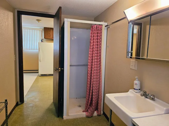 $215,000 | 402 East 2nd Street North, Truman, MN 56088