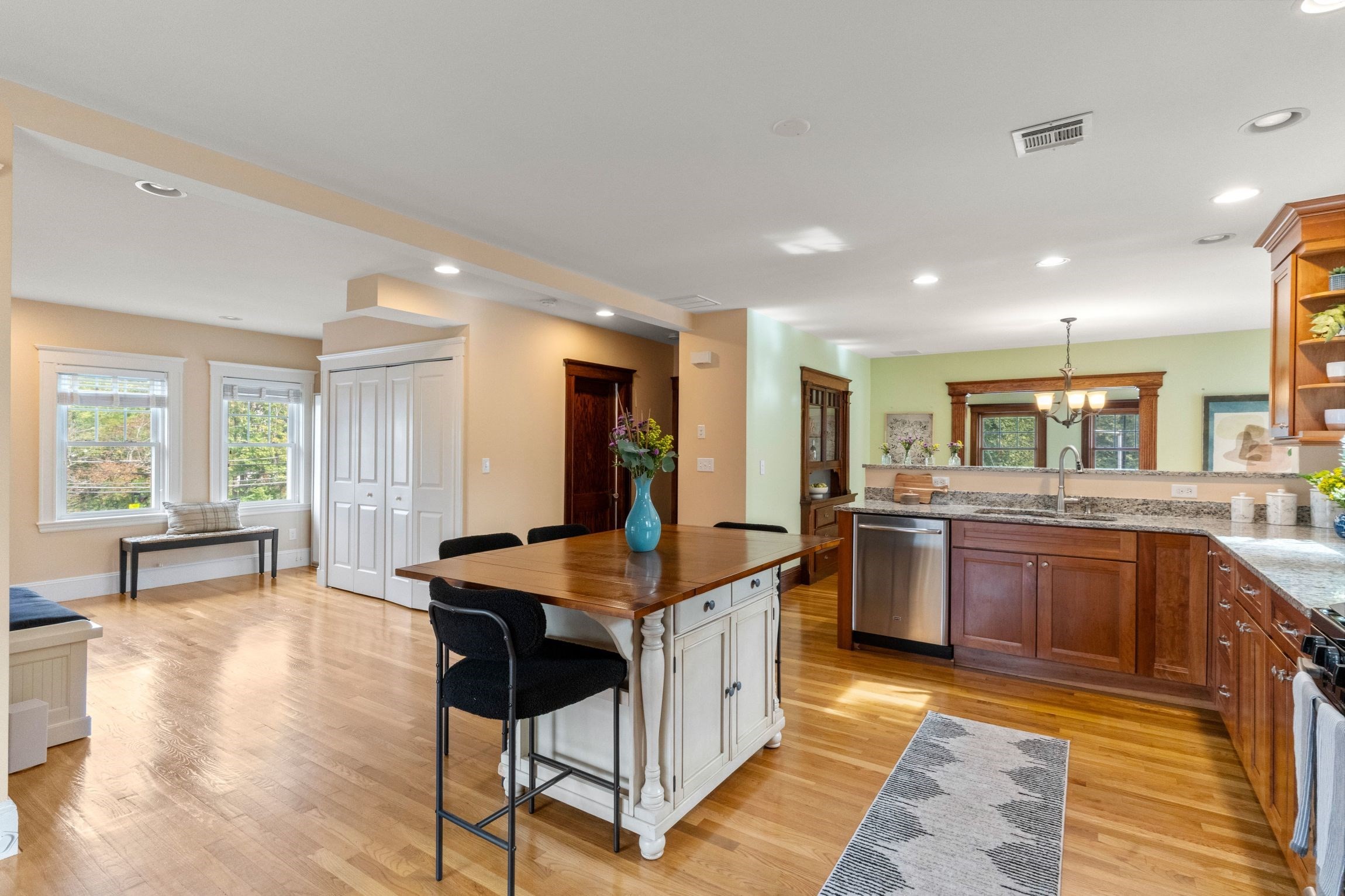 225 Jackson Road, Unit 225 Newton, MA 02458 - Photo 12 of 27 Gallery Image 12