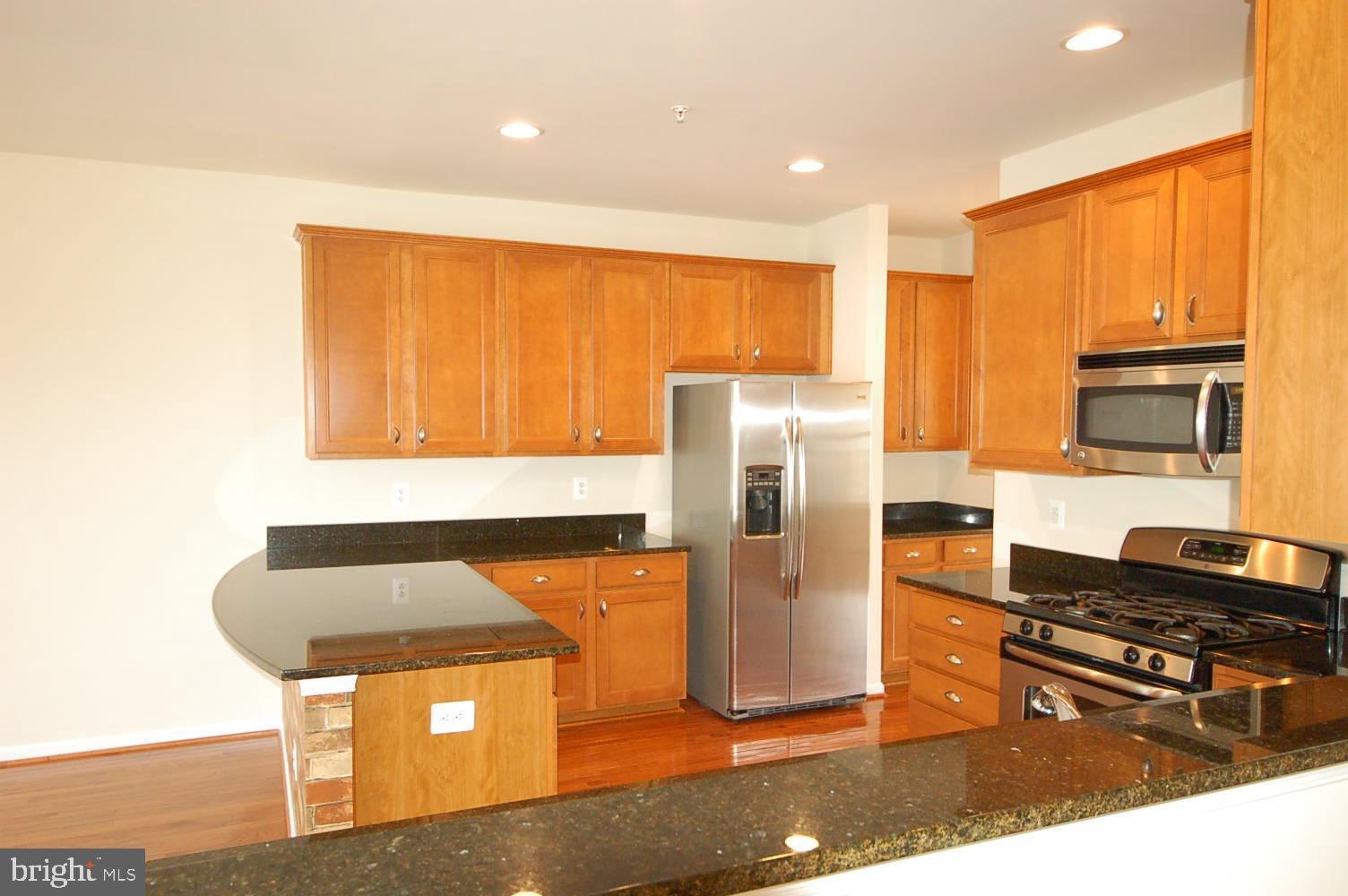 2717 Amber Crest Road Hanover, MD 21076 - Photo 13 of 50 Kitchen granite counter top