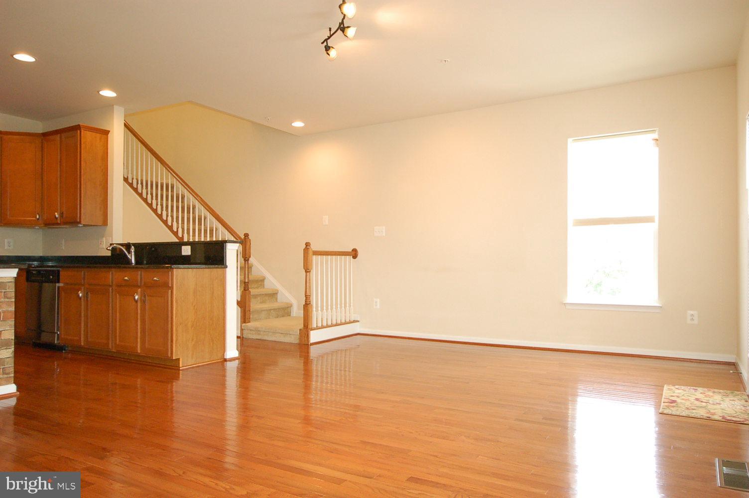 2717 Amber Crest Road Hanover, MD 21076 - Photo 7 of 50 Living room