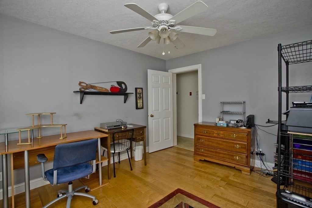 126 Ambrose Street Springfield, MA 01109 - Photo 11 of 25 Gallery Image 11