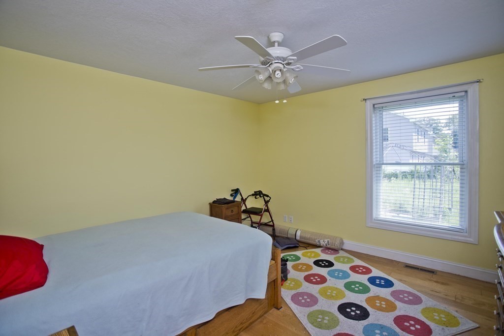 126 Ambrose Street Springfield, MA 01109 - Photo 21 of 25 Gallery Image 21