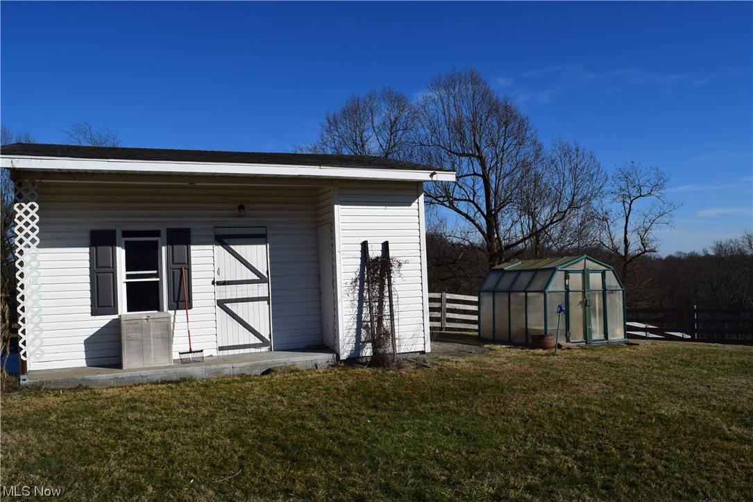 65578 Mathews Road Cambridge, OH 43725 - Photo 27 of 40 View of shed and greenhouse