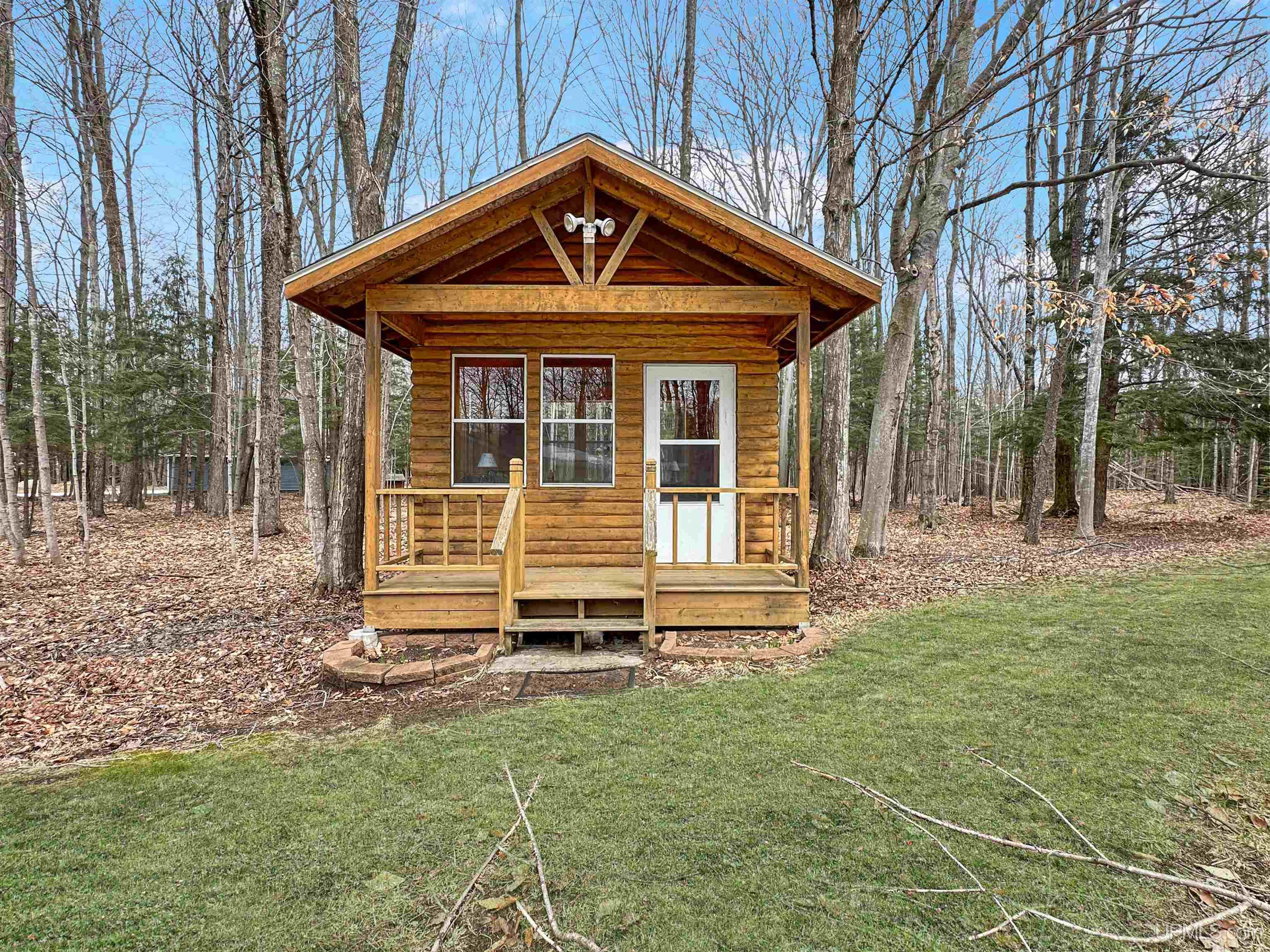 8672 M M.5 Road Gladstone, MI 49837 - Photo 26 of 38