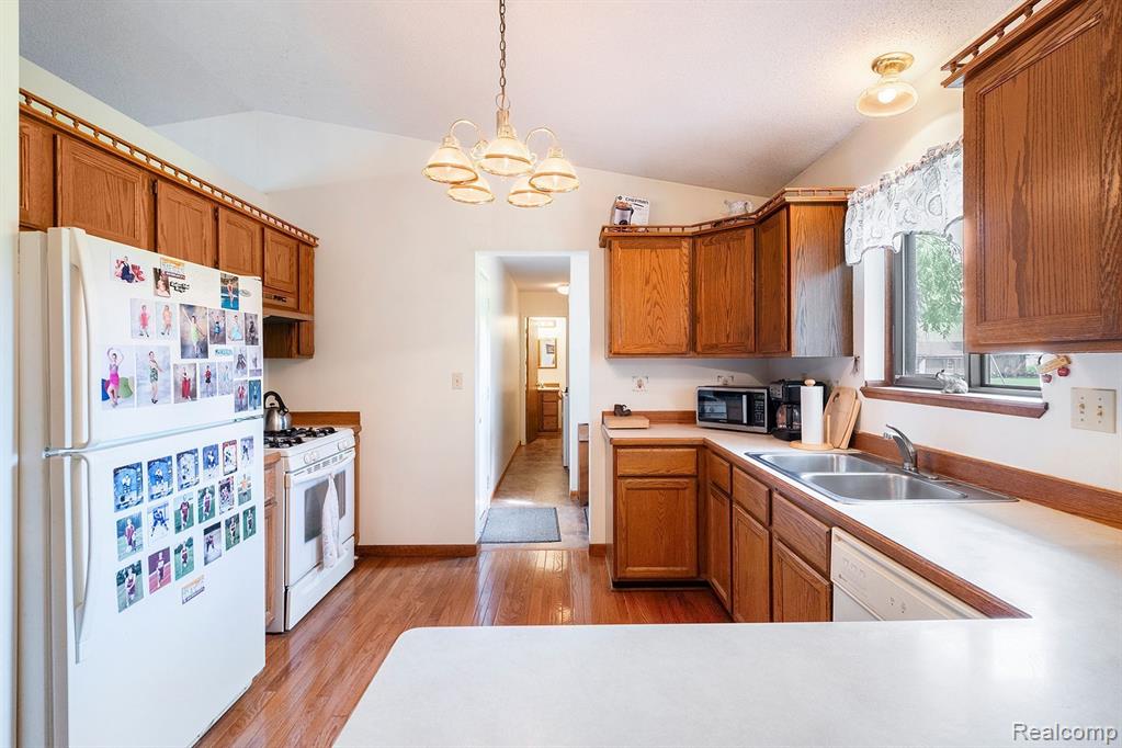 5266 North Gale Road Davison, MI 48423 - Photo 11 of 30