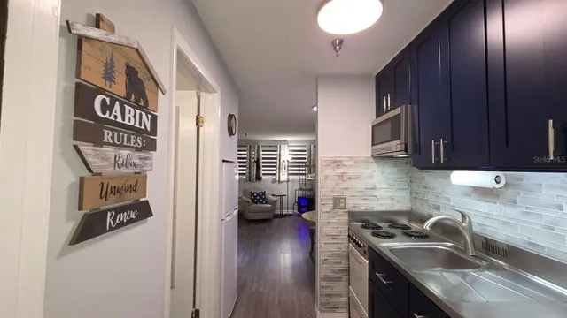 $169,900 | 3200 River Ranch Boulevard, Unit 303, River Ranch, FL 33867