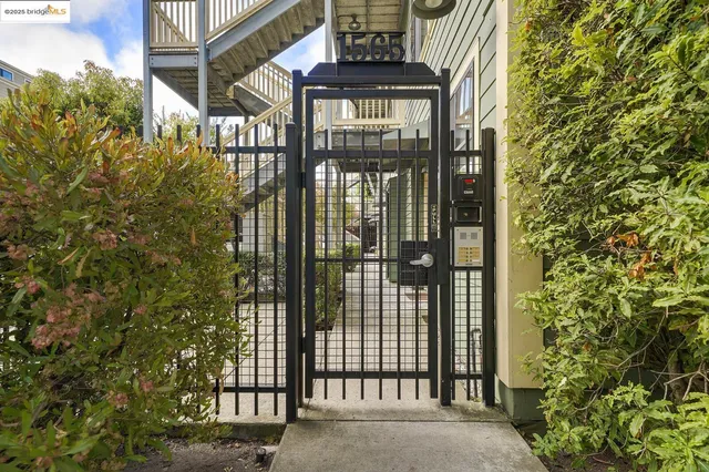 $595,000 | 1565 32nd Street, Unit 4, Oakland, CA 94608