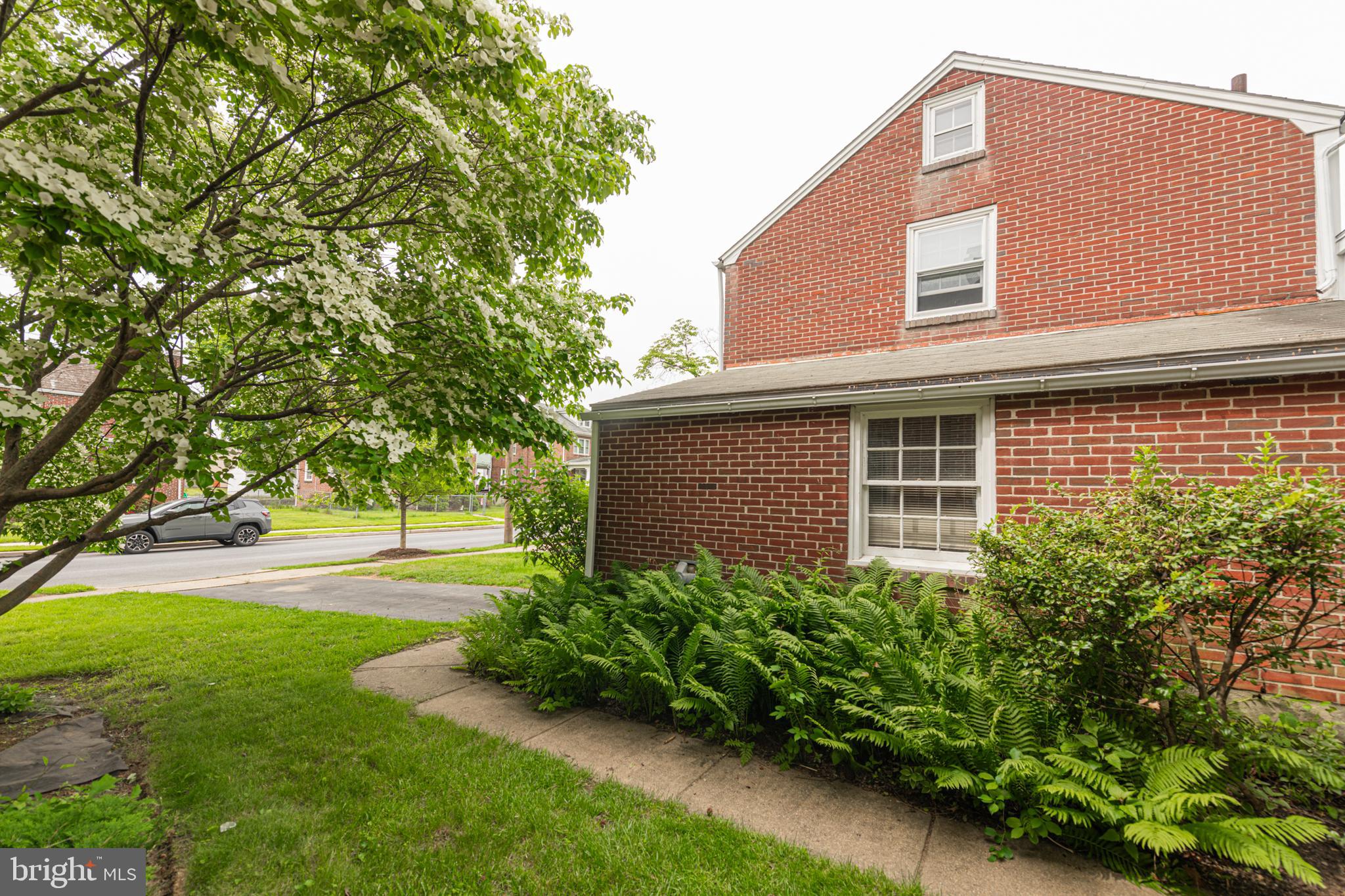 617 March Street Reading, PA 19607 - Photo 3 of 35 Gallery Image 3