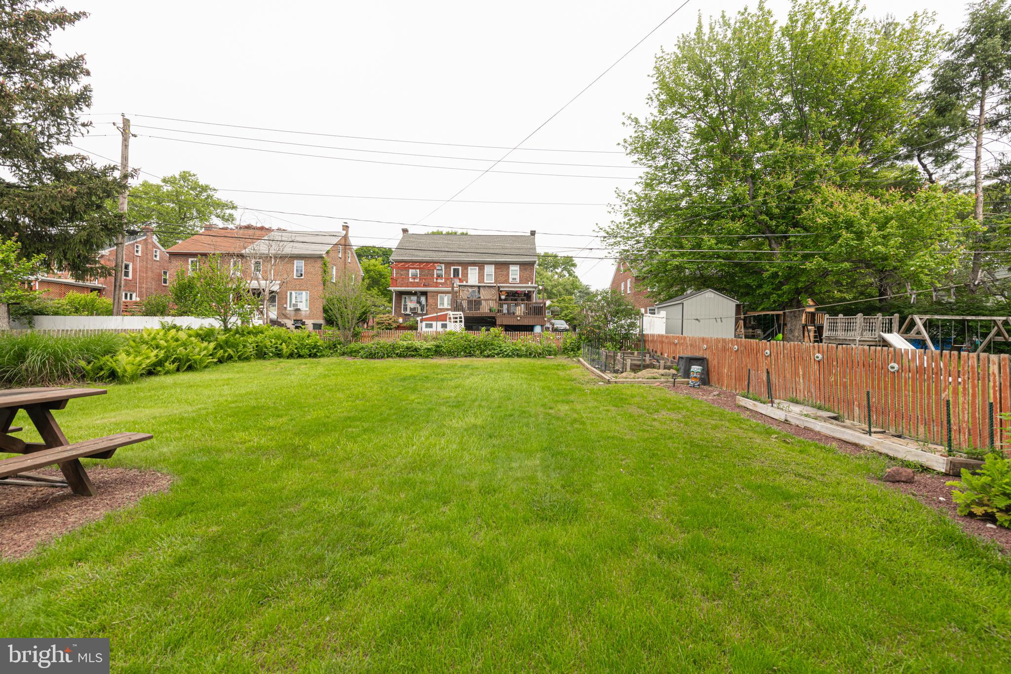 617 March Street Reading, PA 19607 - Photo 5 of 35 Fenced in yard