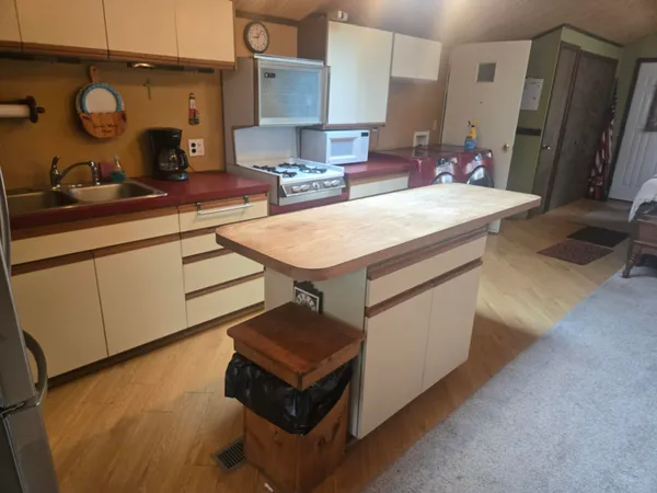 $135,000 | 11988 South Shady Grove Drive, Baldwin, MI 49304