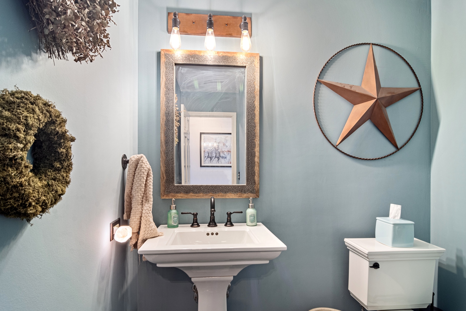 21361 West Brandon Road Kildeer, IL 60047 - Photo 28 of 30 a bathroom with a sink and a mirror