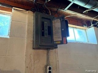 24001 Inkster Road New Boston, MI 48164 - Photo 20 of 23 IMG_0124.jpeg