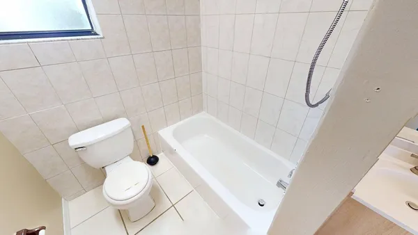 $1,800 | 3304 Oleander Avenue, Fort Pierce, FL 34982