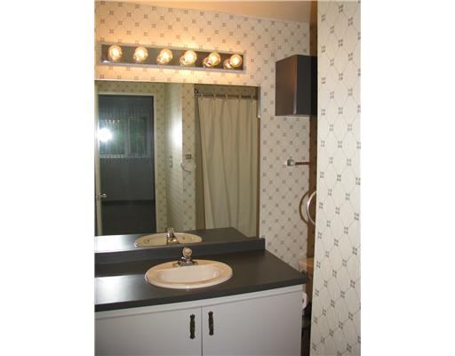 1305 Kenzie Road Pittsburgh, PA 15205 - Photo 7 of 13 Full Bath.