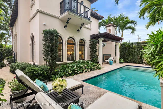 $12,250,000 | 261 Seminole Avenue, Palm Beach, FL 33480