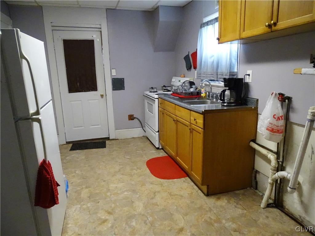 511 Main Street Slatington, PA 18080 - Photo 5 of 16 Gallery Image 5